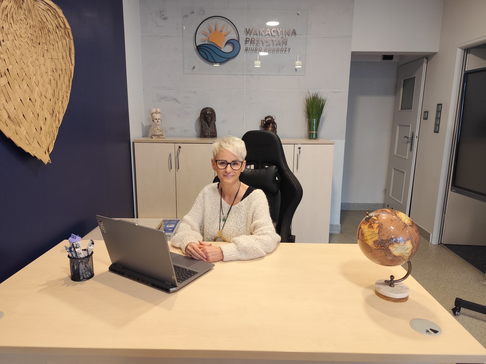 Wnętrze biura Wakacyjna Przystań